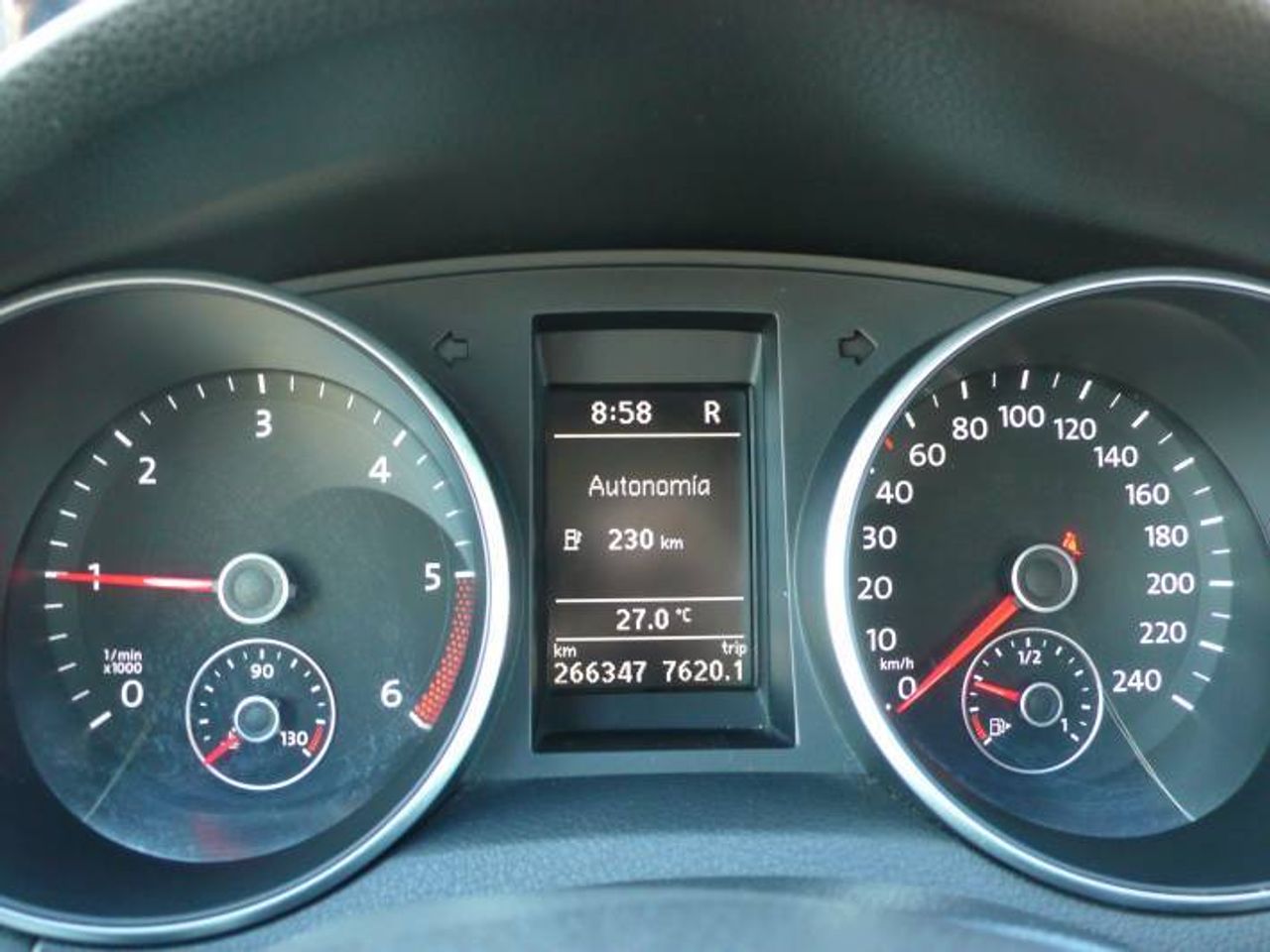 Volkswagen Golf 2.0 TDI  SPORT DSG 140CV  - Foto 21