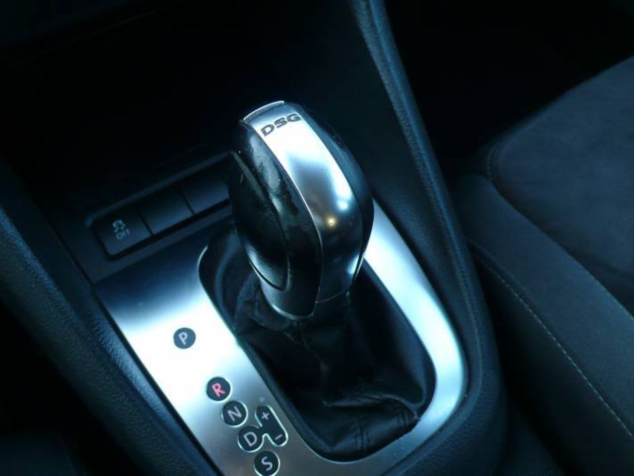 Volkswagen Golf 2.0 TDI  SPORT DSG 140CV  - Foto 20