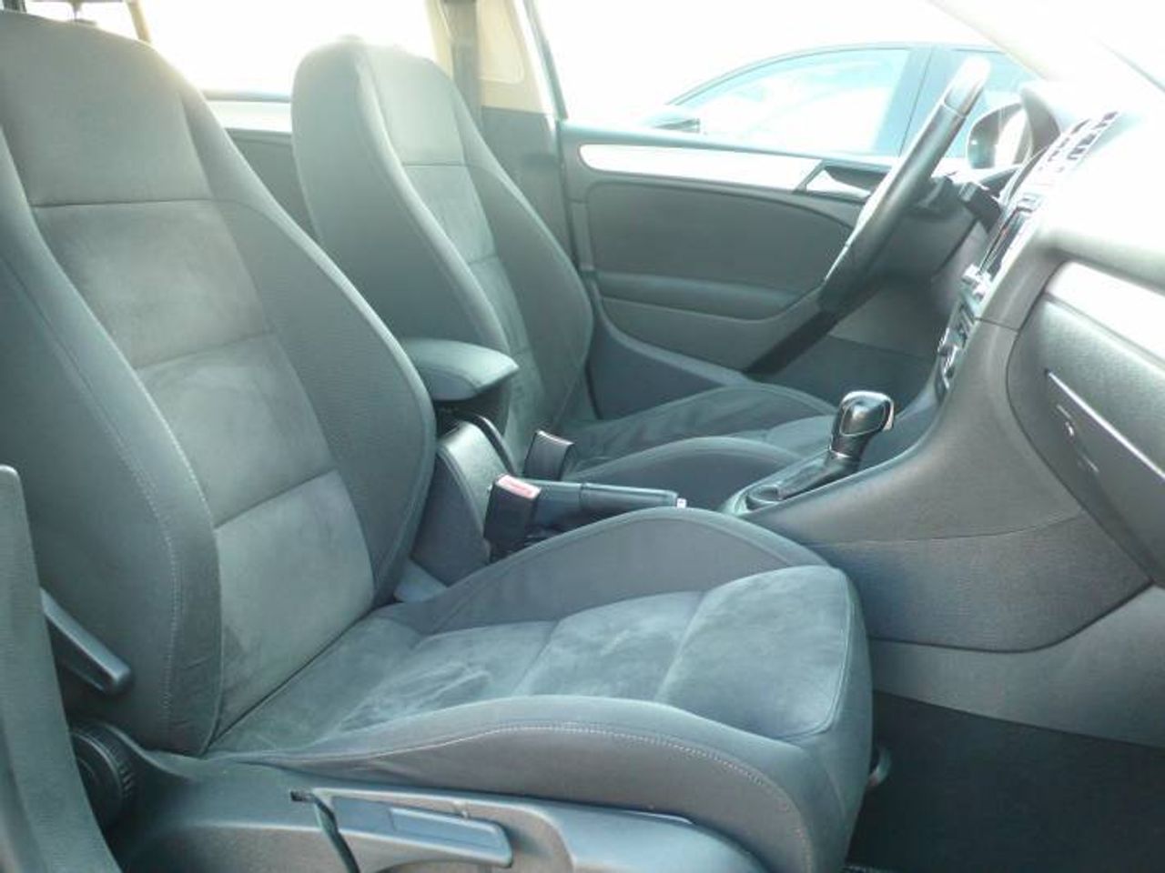 Volkswagen Golf 2.0 TDI  SPORT DSG 140CV  - Foto 15