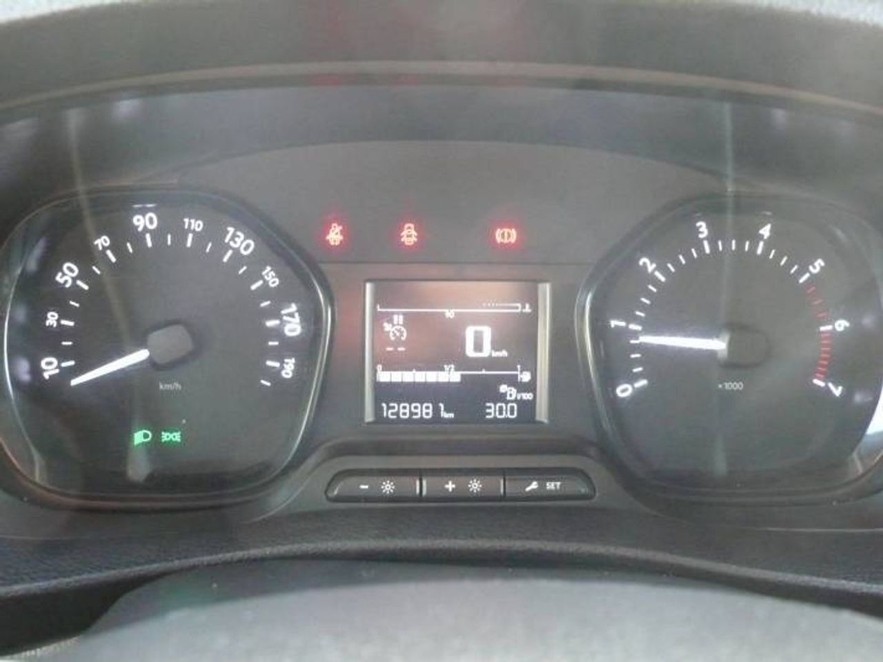 Peugeot Expert PRO BLUeHDI 120CV  - Foto 17