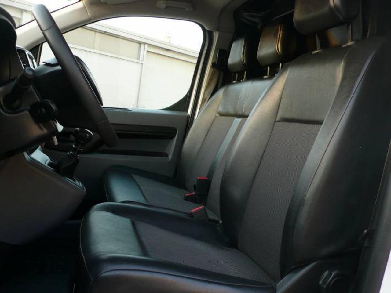 Peugeot Expert PRO BLUeHDI 120CV  - Foto 10