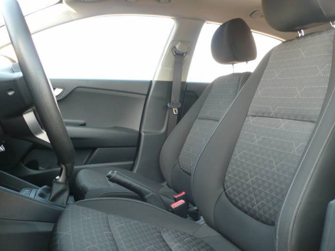 Kia Rio 1.0 T-GDi 74kW (100CV) MHEV iMT Concept  - Foto 9