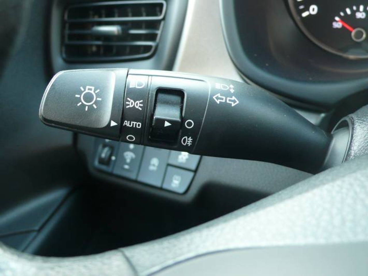 Kia Rio 1.0 T-GDi 74kW (100CV) MHEV iMT Concept  - Foto 25