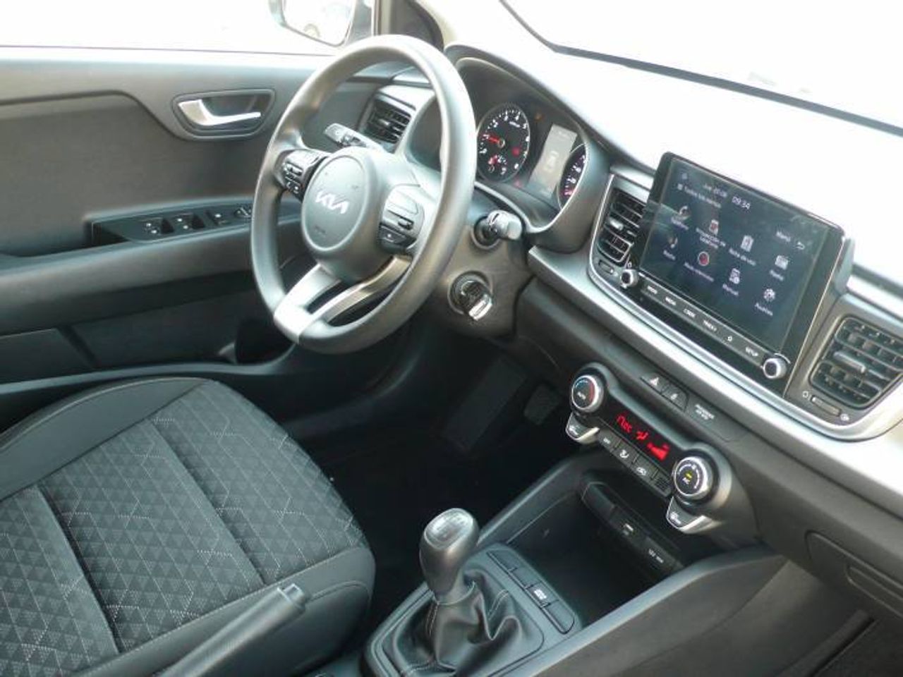 Kia Rio 1.0 T-GDi 74kW (100CV) MHEV iMT Concept  - Foto 14
