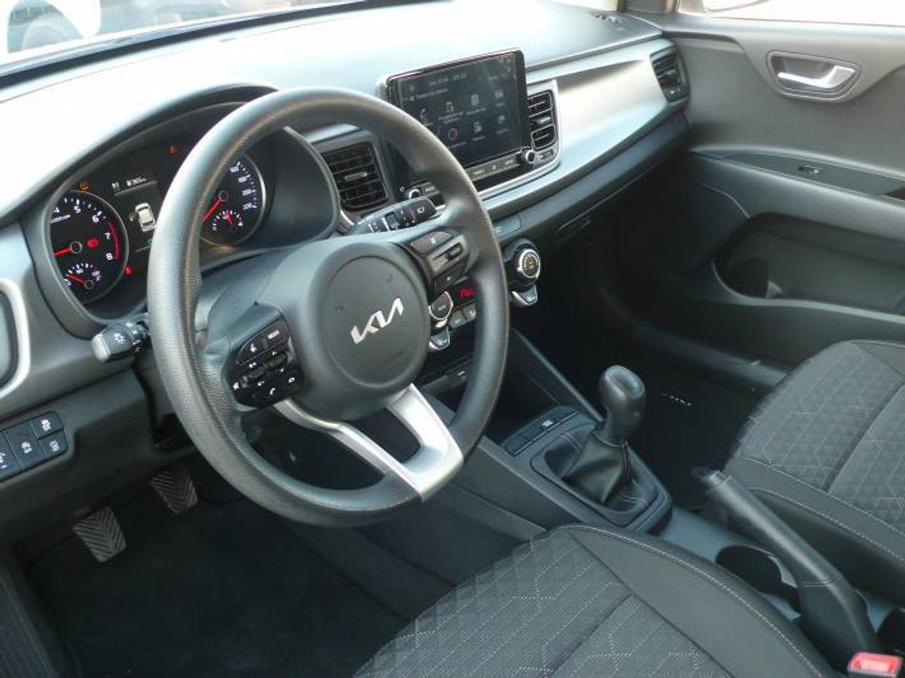 Kia Rio 1.0 T-GDi 74kW (100CV) MHEV iMT Concept  - Foto 3