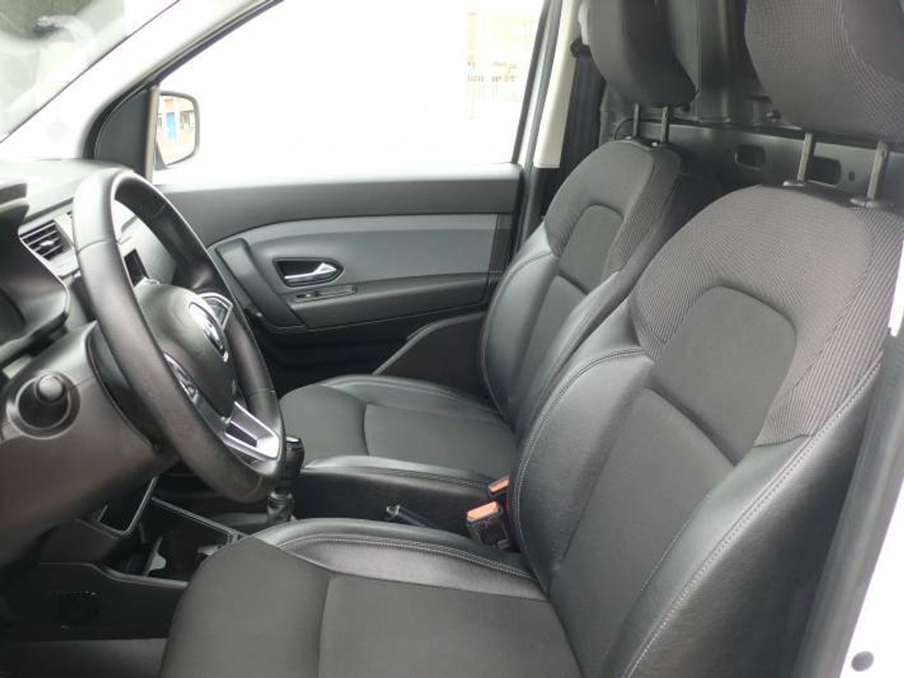 Renault Express CONFORT 1.5 BLUE DCI  - Foto 14