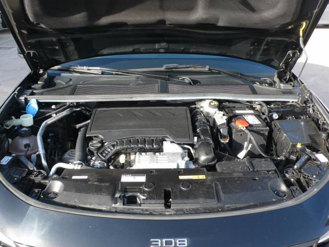 Peugeot 308 Allure 130CV S&S Manual 5 Puertas  - Foto 39