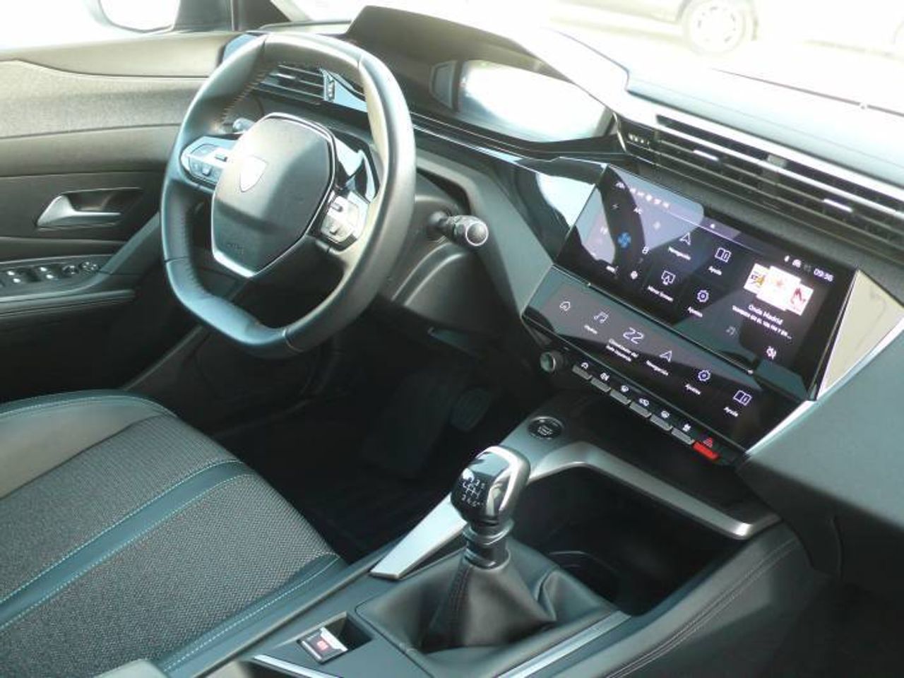 Peugeot 308 Allure 130CV S&S Manual 5 Puertas  - Foto 16