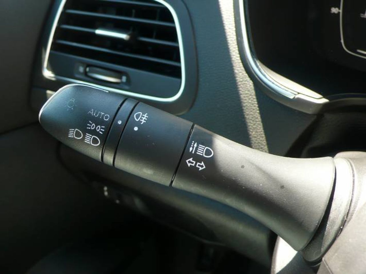 Renault Megane 1.5dCi Blue Limited 85kW  - Foto 25