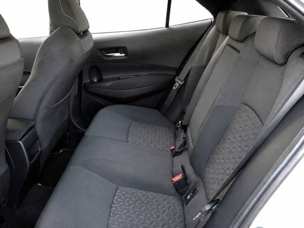 Toyota Corolla 1.8 125H ACTIVE E-CVT 5 P  - Foto 10