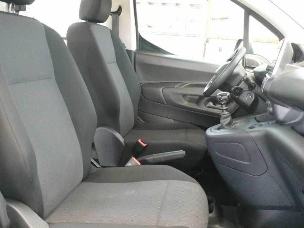 Peugeot Rifter Active Standar BlueHDi Combi  - Foto 13