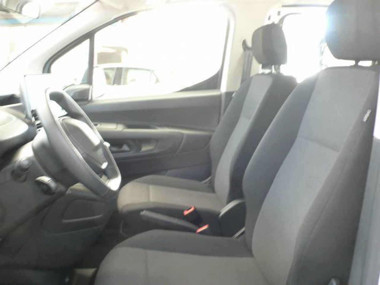 Peugeot Rifter Active Standar BlueHDi Combi  - Foto 10