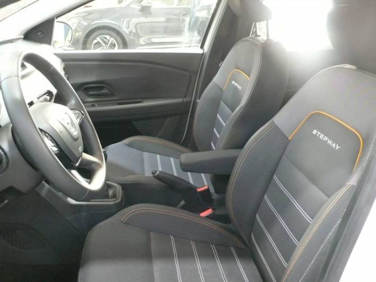 Dacia Sandero STEPWAY ESSENTIAL 74KW (100CV) ECO-G  - Foto 9