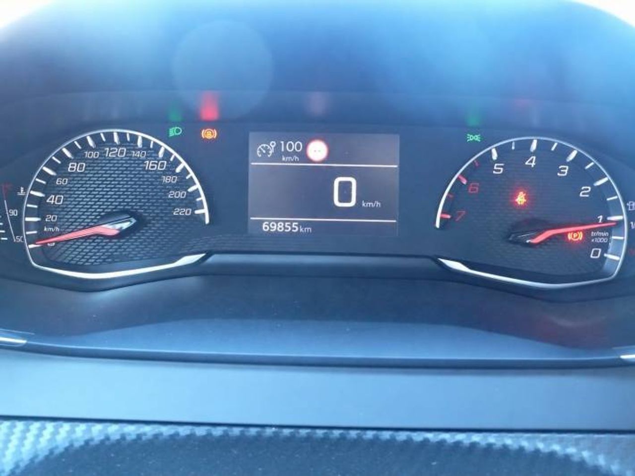 Peugeot 208 1.2 PURETECH ACTIVE 75  - Foto 20