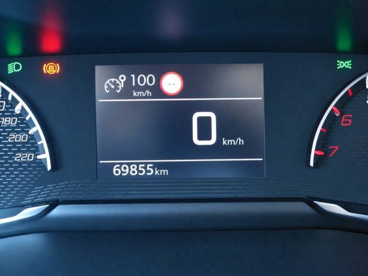 Peugeot 208 1.2 PURETECH ACTIVE 75  - Foto 21