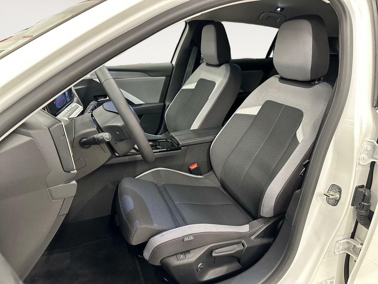 Opel Astra 1.2T XHL 110 TECH EDITION MIRROR LL17 RADAR AR+CA - foto 10