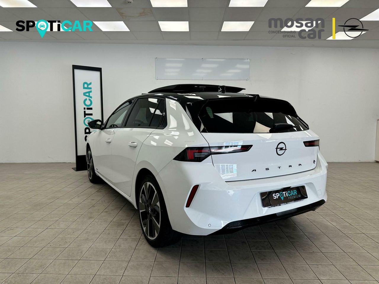 Opel Astra ELECTRICO 54KW 156 GS TECHO PANO GPS LL18 RADAR A - foto 7