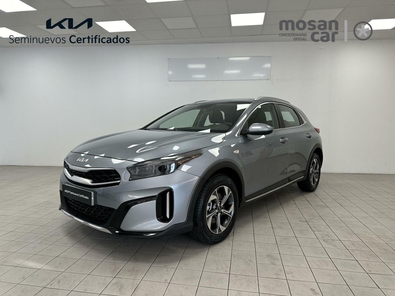 Coche gasolina automatico 7 marchas  de segunda mano - kia xceed 2024 /
