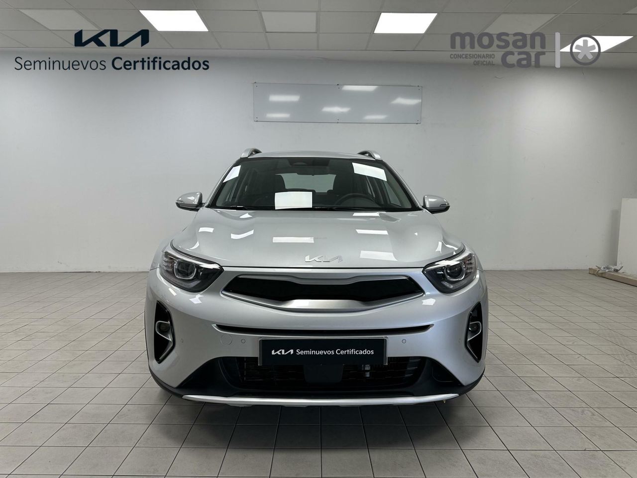 kia stonic 2024 / foto grande (2)