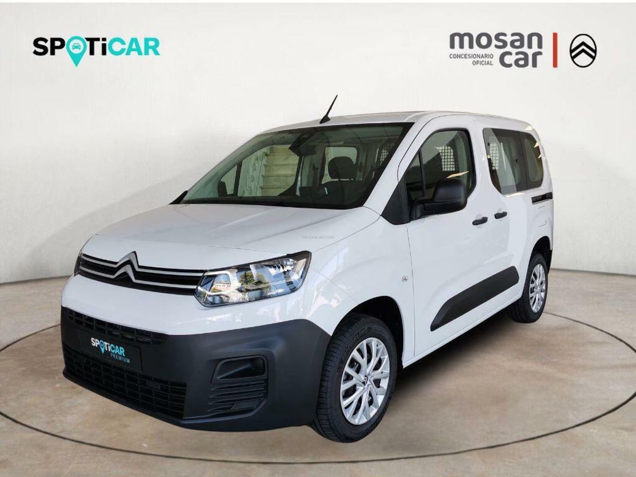 Carla mulata particular  de segunda mano - citroën berlingo 2023 /