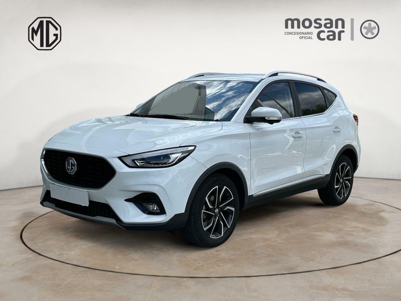 Camara de aparcamiento trasero con guias activas  de segunda mano - mg zs 2022 /