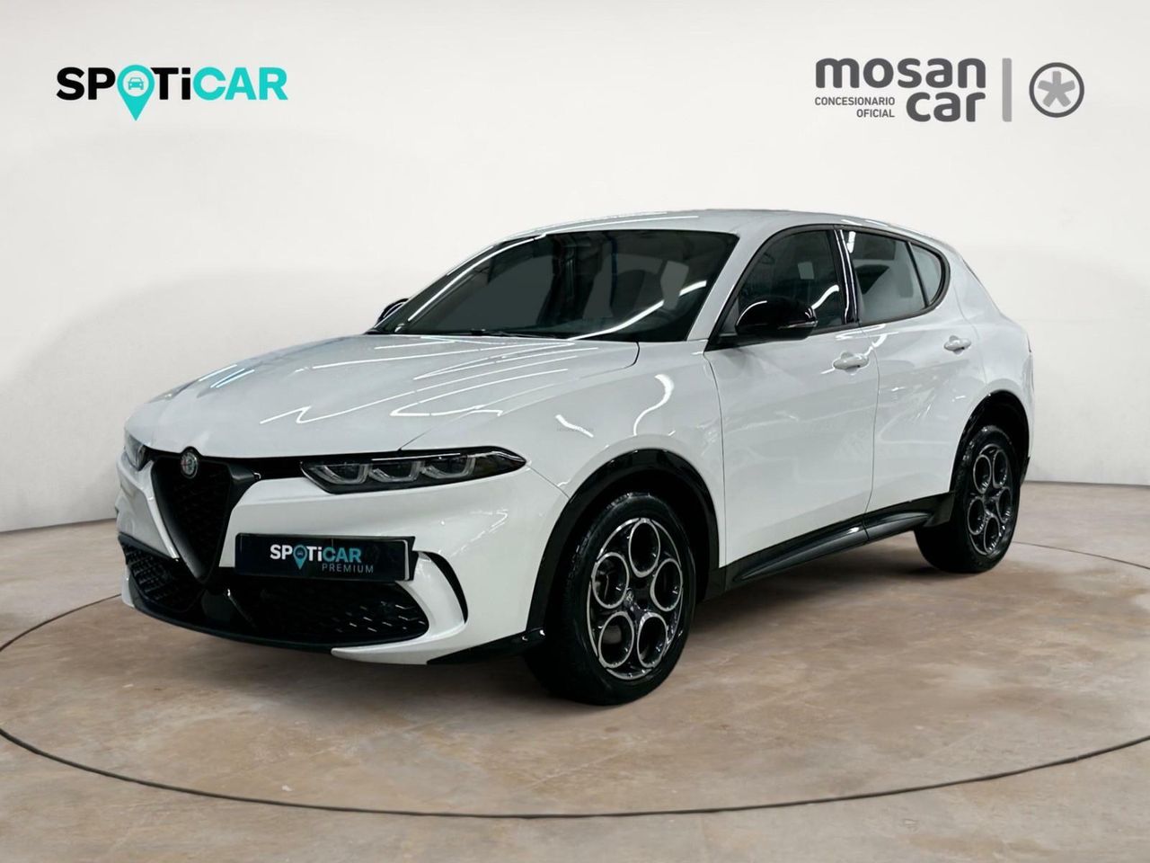 Foto alfa romeo tonale 2024 /