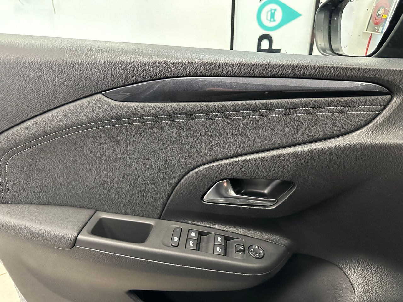 Opel Corsa 1.2T XHL HYBRID 81KW GS EDCT 110 5P - foto 21