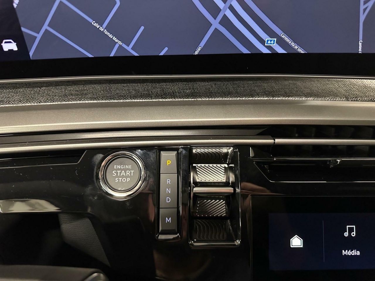 Peugeot 5008 N 1.2 MHEV 136 EDCS6 ALLURE 7PL GPS LL19 RADAR  - foto 18