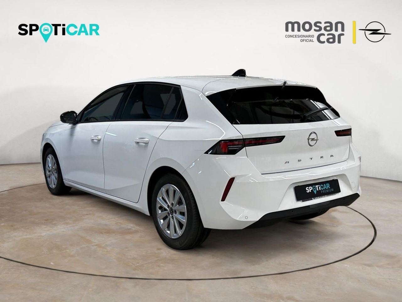 Opel Astra 1.2T XHT 130 EDITION GPS LL16 RADAR AV AR+CAM KEY - foto 8