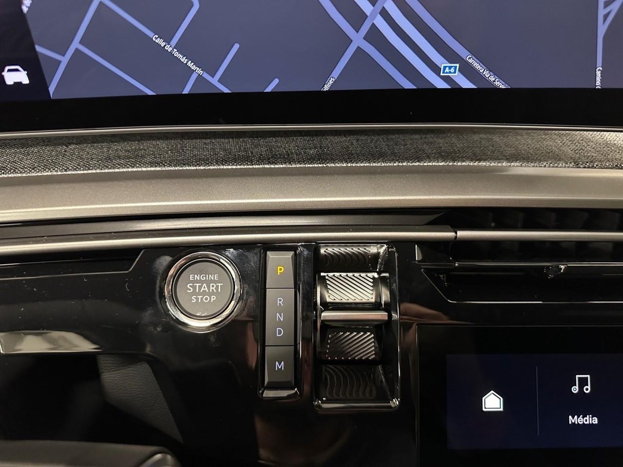 Peugeot 5008 N 1.2 MHEV 145 EDCS6 ALLURE 7PL GPS LL19 RADAR  - foto 18