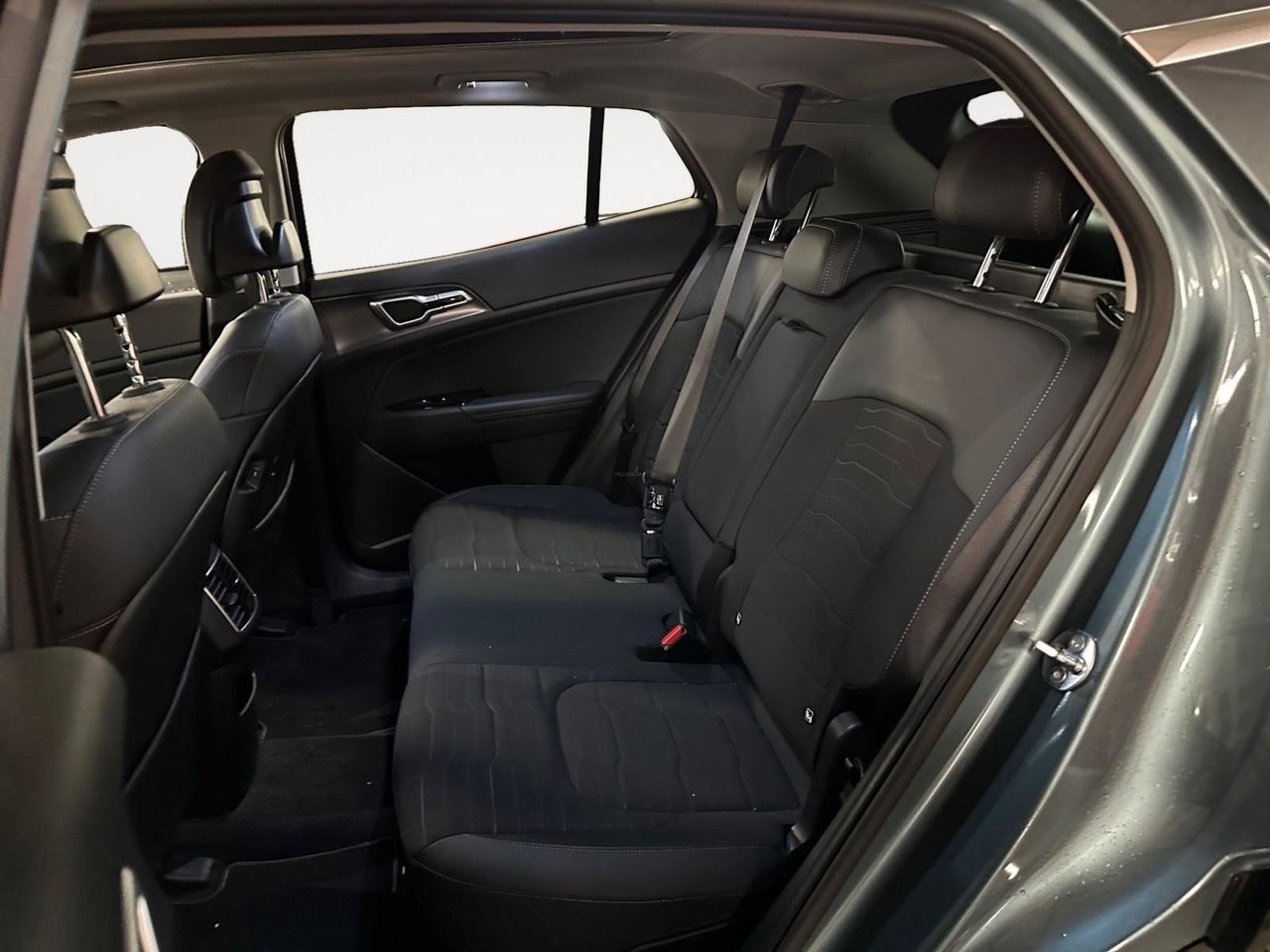 Kia Sportage 1.6 T-GDI PHEV 252 DCT TECH 4WD LUXURY GPS LL19 - foto 12