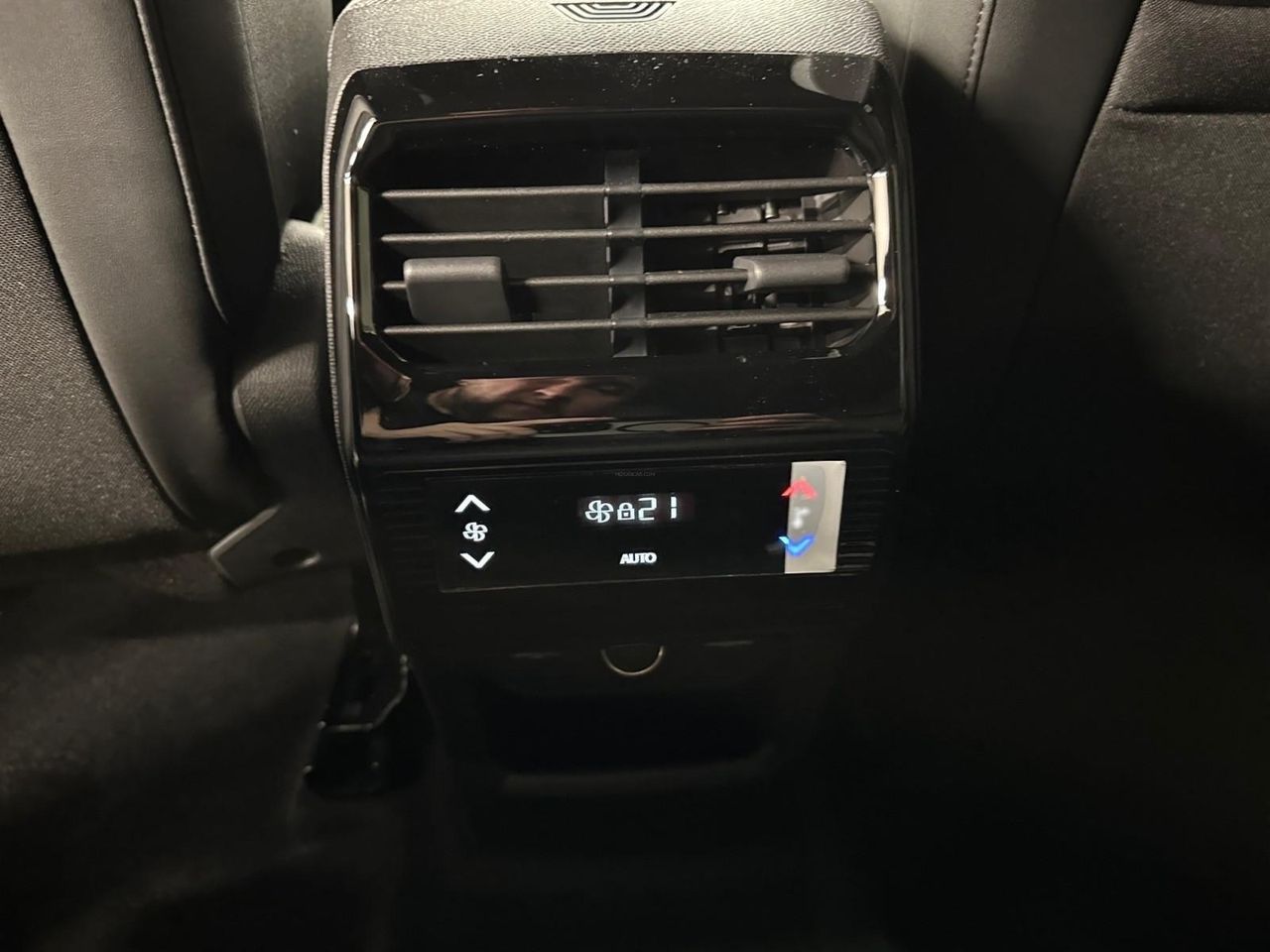 Peugeot 5008 N 1.2 MHEV 145 EDCS6 ALLURE 7PL GPS LL19 RADAR  - foto 25