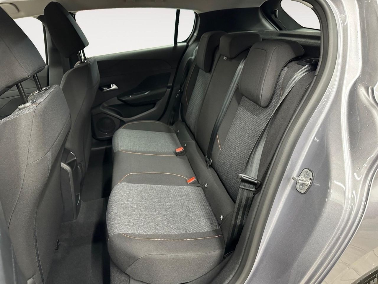 Peugeot 308 1.5 BLUEHDI 130 EAT8 STYLE GPS LL16 RADAR AR - foto 13