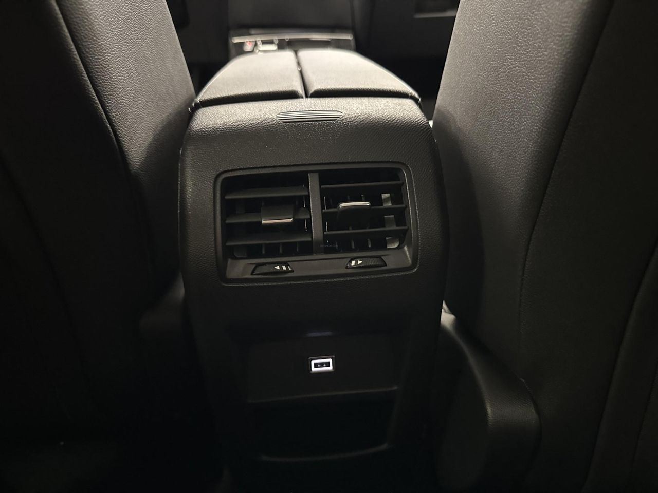 Opel Astra 1.6T PHEV 180 ELEGANCE MIRROR LL17 RADAR AV AR+CA - foto 25