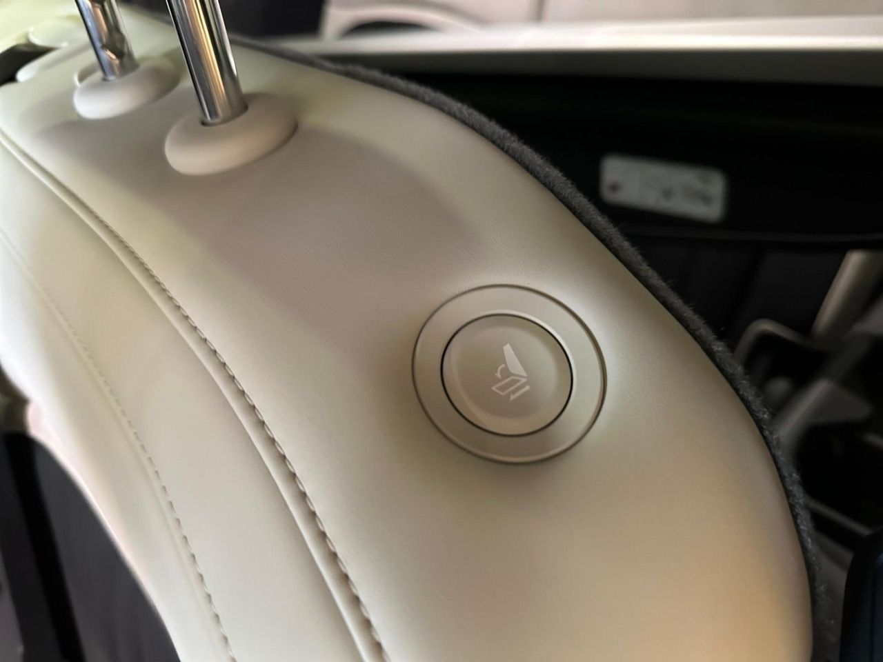 Kia EV9 BEV 100KWH 385 GT-LINE AWD 7PL GPS LL21 RADAR AV AR+ - foto 38