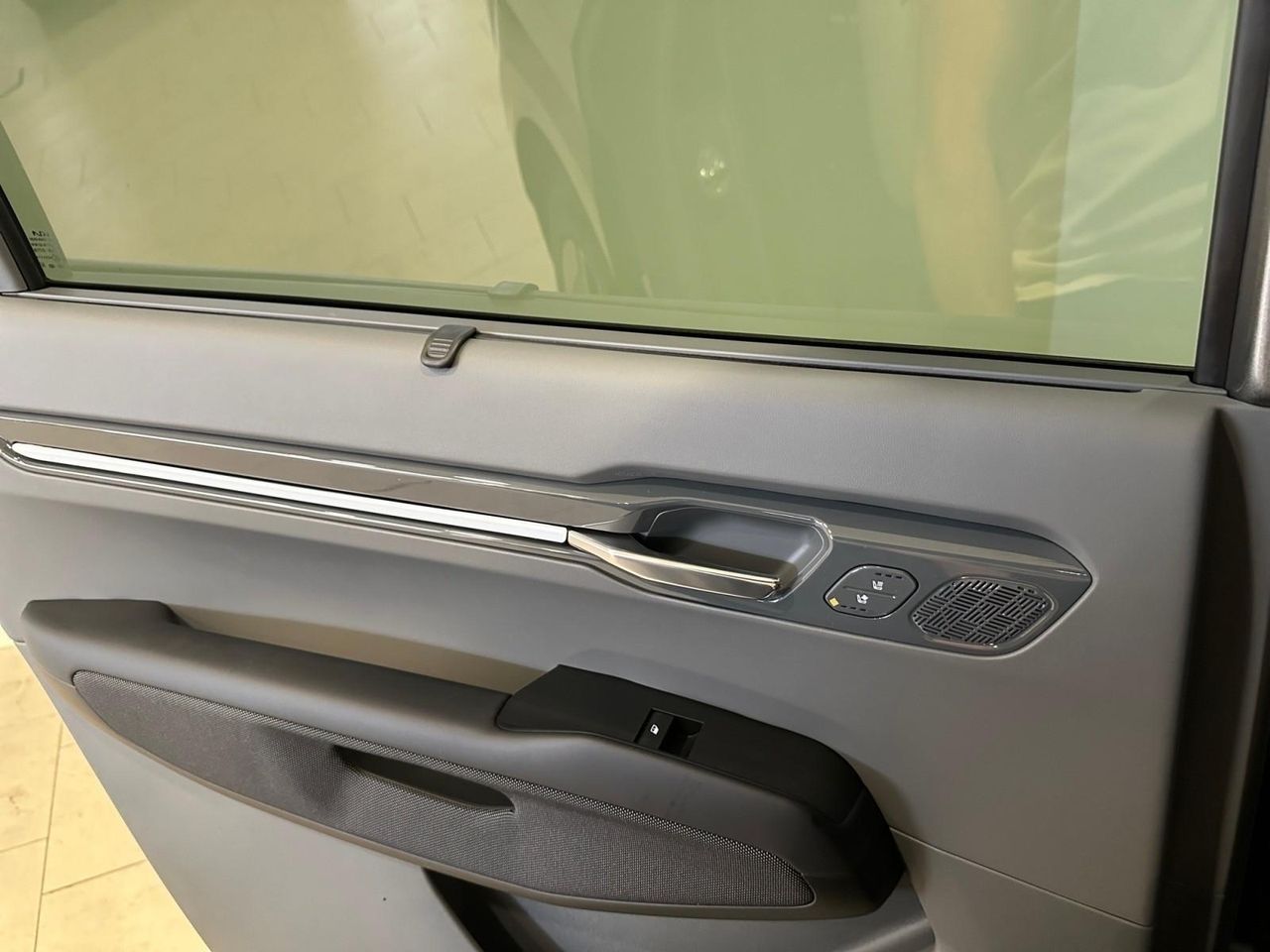 Kia EV9 BEV 100KWH 385 GT-LINE AWD 7PL GPS LL21 RADAR AV AR+ - foto 39