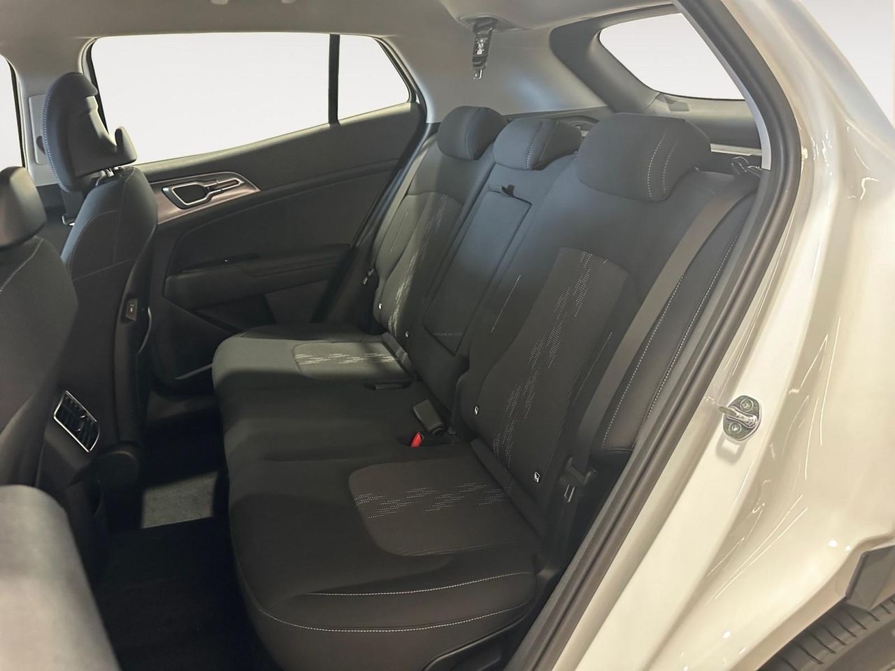 Kia Sportage 1.6 T-GDI MHEV 150 DRIVE GPS LL17 RADAR AR+CAM - foto 11