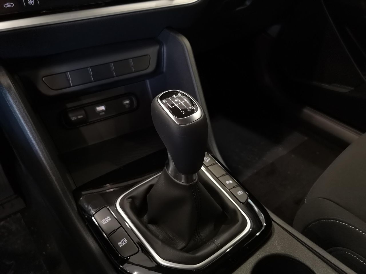 Kia Sportage 1.6 T-GDI 150 DRIVE GPS LL17 RADAR AV AR+CAM - foto 20