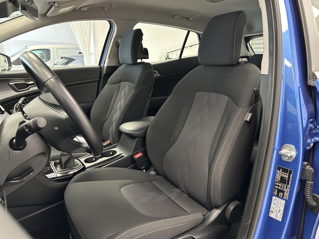 Kia Sportage 1.6 T-GDI 150 DRIVE GPS LL17 RADAR AV AR+CAM - foto 10