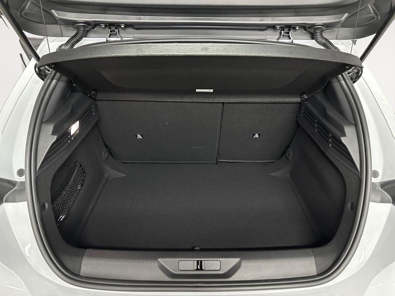 Peugeot 308 1.5 BLUEHDI 130 EAT8 STYLE GPS LL16 RADAR AR - foto 7