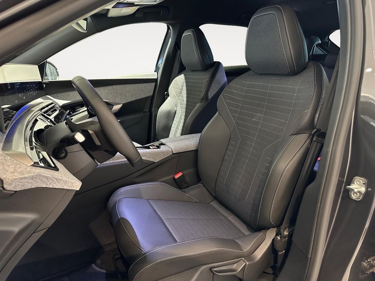 Peugeot 3008 N 1.2 MHEV 145 EDCS6 ALLURE GPS LL19 RADAR AR+C - foto 12