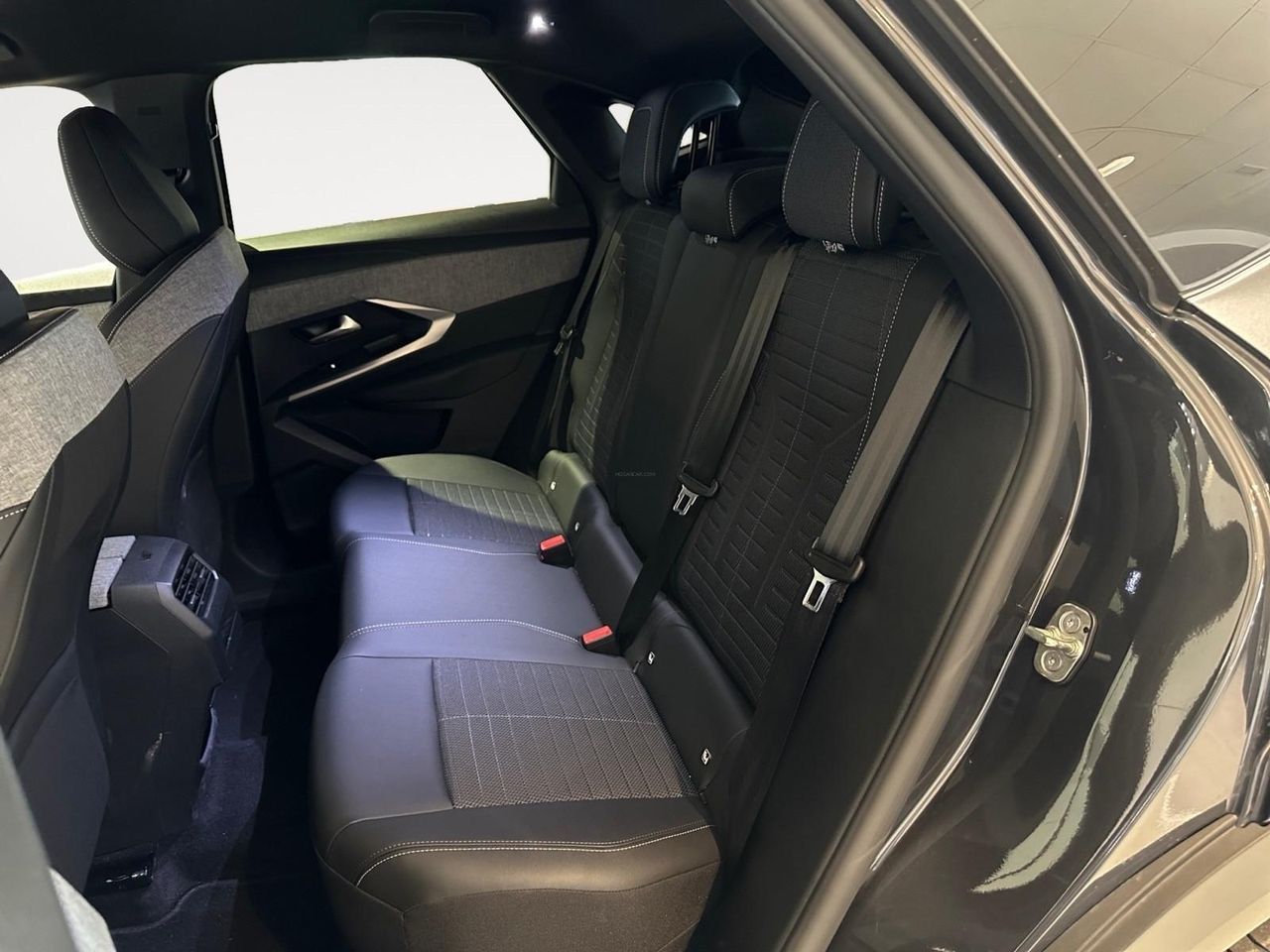 Peugeot 3008 N 1.2 MHEV 145 EDCS6 ALLURE GPS LL19 RADAR AR+C - foto 13