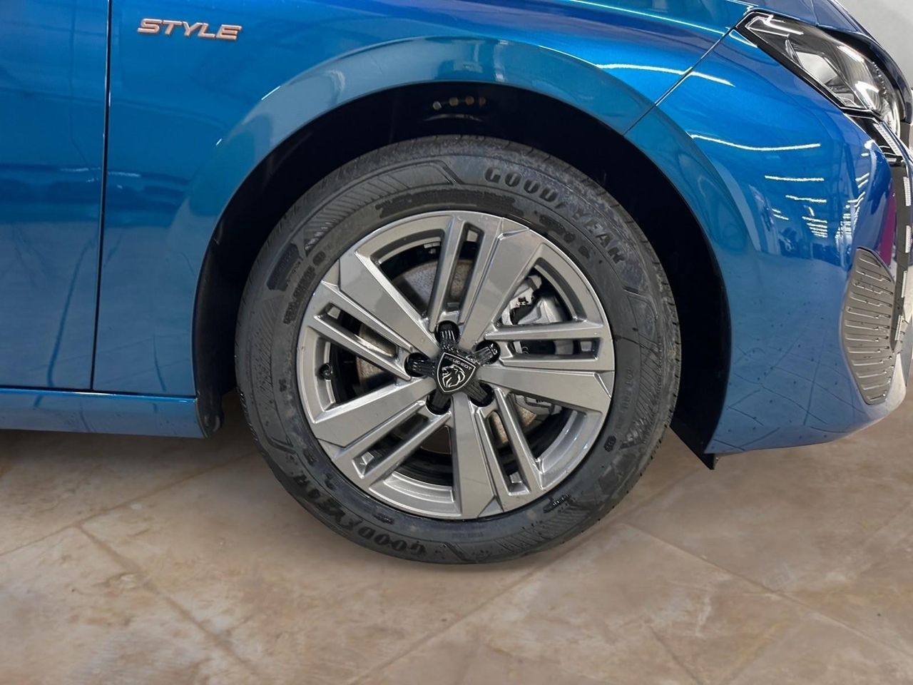 Peugeot 308 1.5 BLUEHDI 130 EAT8 STYLE GPS LL16 RADAR AR - foto 14