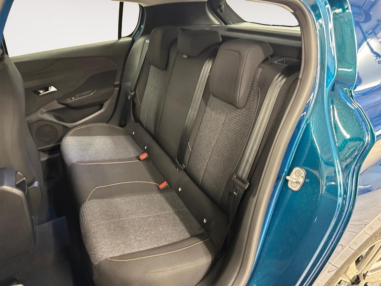 Peugeot 308 1.5 BLUEHDI 130 EAT8 STYLE GPS LL16 RADAR AR - foto 13