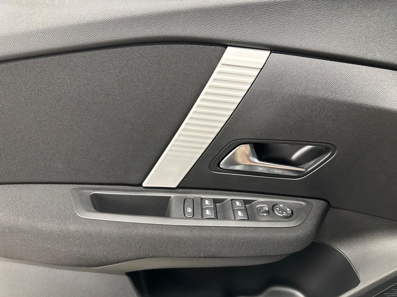 Citroën C4 N 1.2 MHEV 145 EDCS6 BUSINESS EDIT GPS LL18 RADAR - foto 23