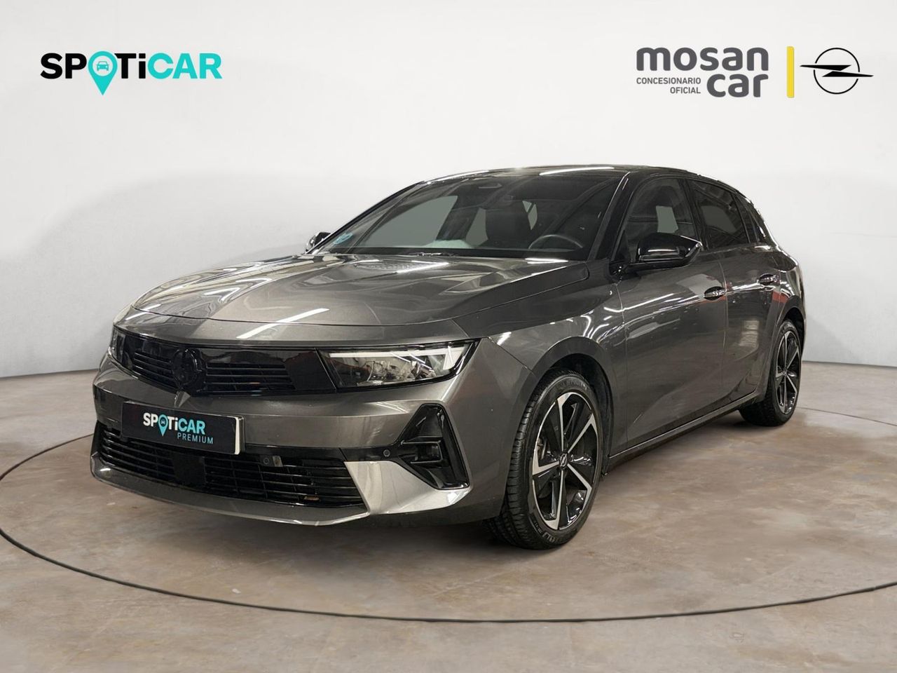 Opel Astra 1.2T XHT con equipamiento premium en Rivas-Vaciamadrid