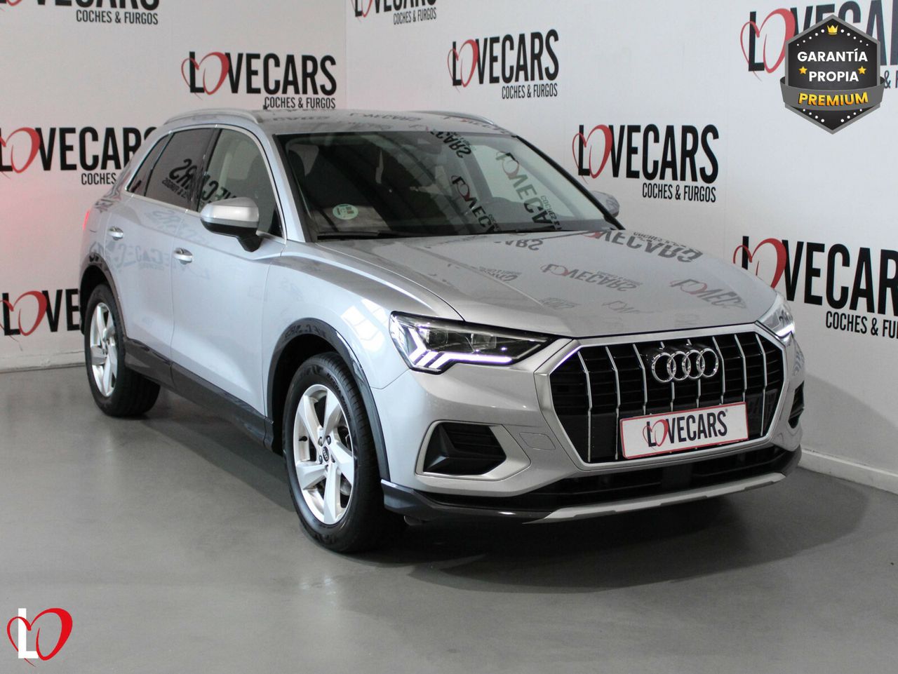 audi q3 2022 /