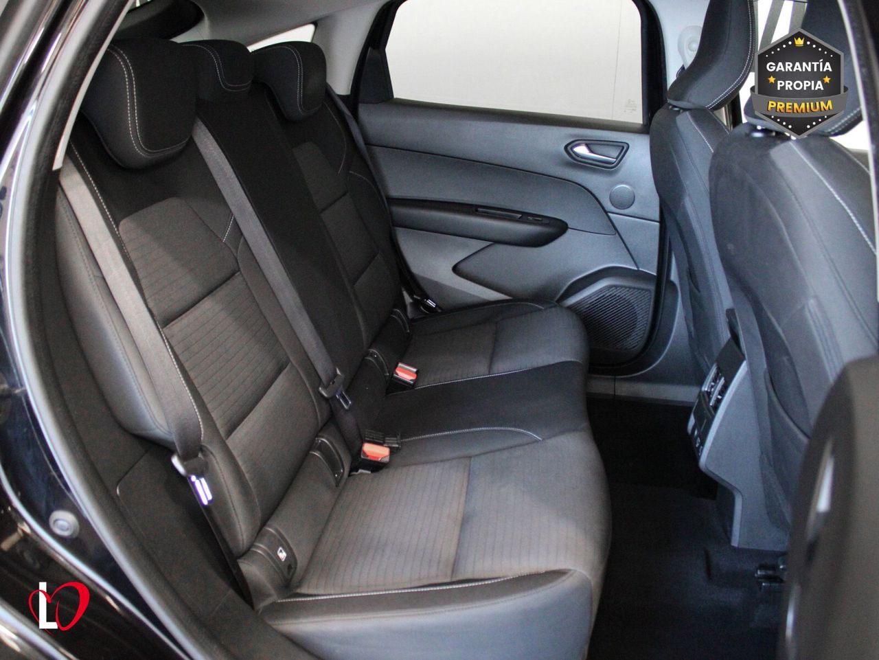 Renault Arkana 1.3 TCE EVOLUTION Hybrid 140 - Foto 26