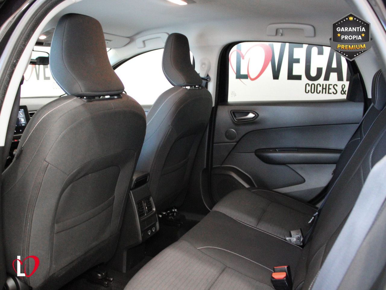 Renault Arkana 1.3 TCE EVOLUTION Hybrid 140 - Foto 23
