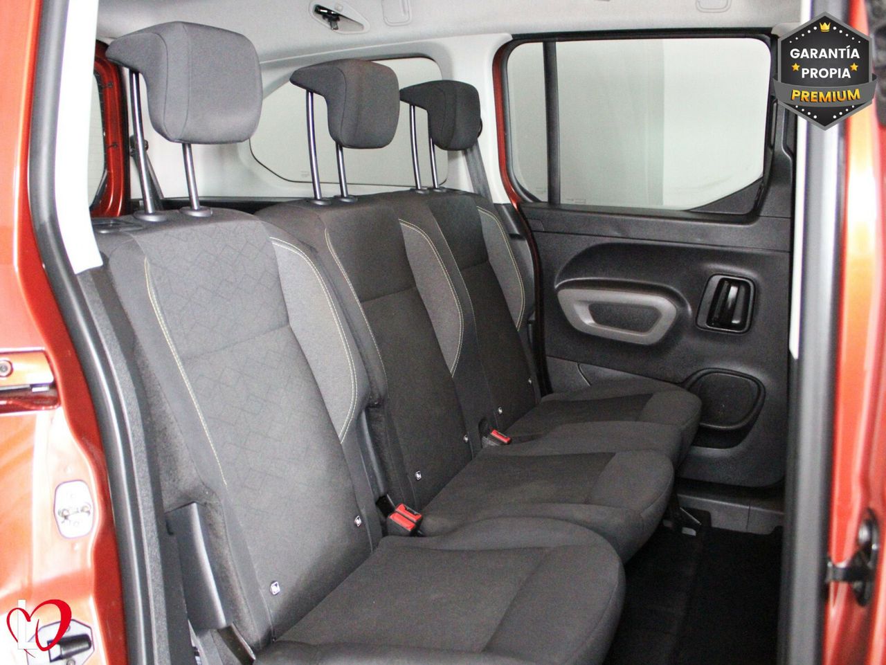 Peugeot Rifter ACTIVE BlueHDi 100 S&S 5 Vel. MAN Long 7 PLAZAS - Foto 32